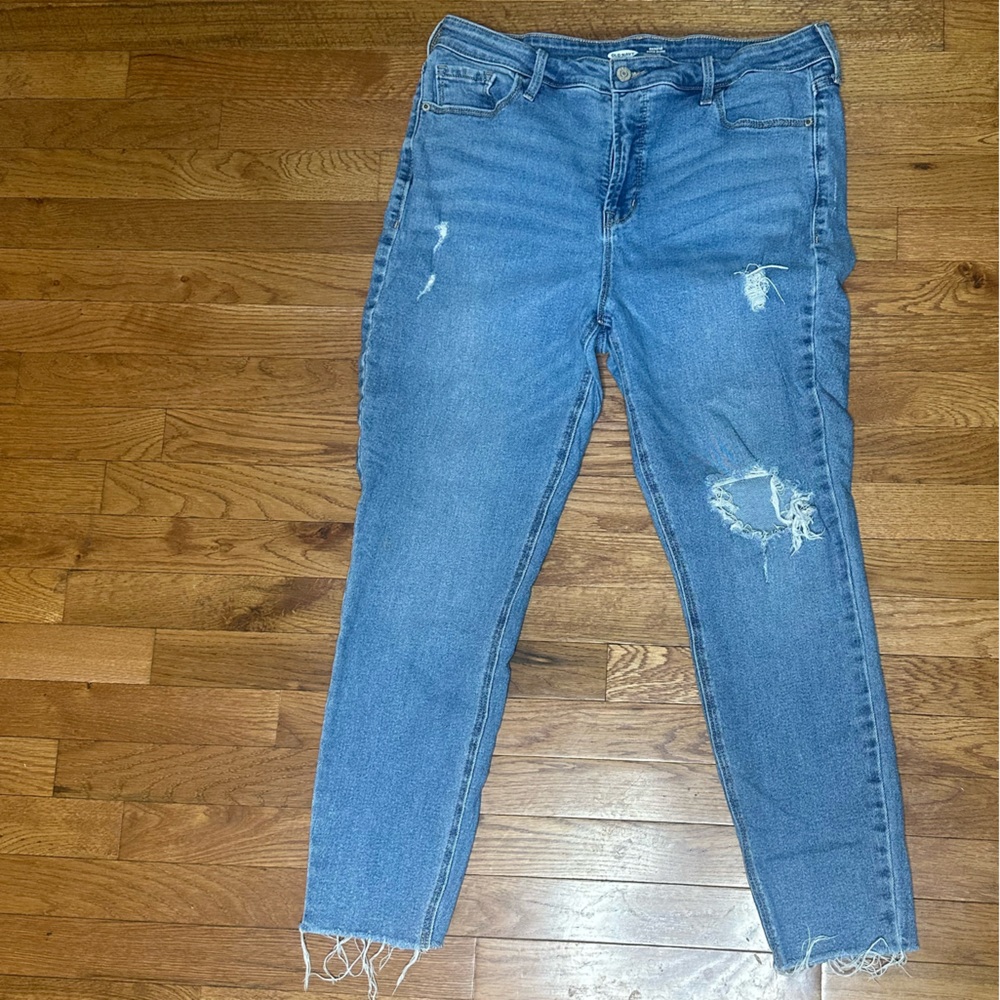 Old Navy Rockstar Super Skinny Jeans